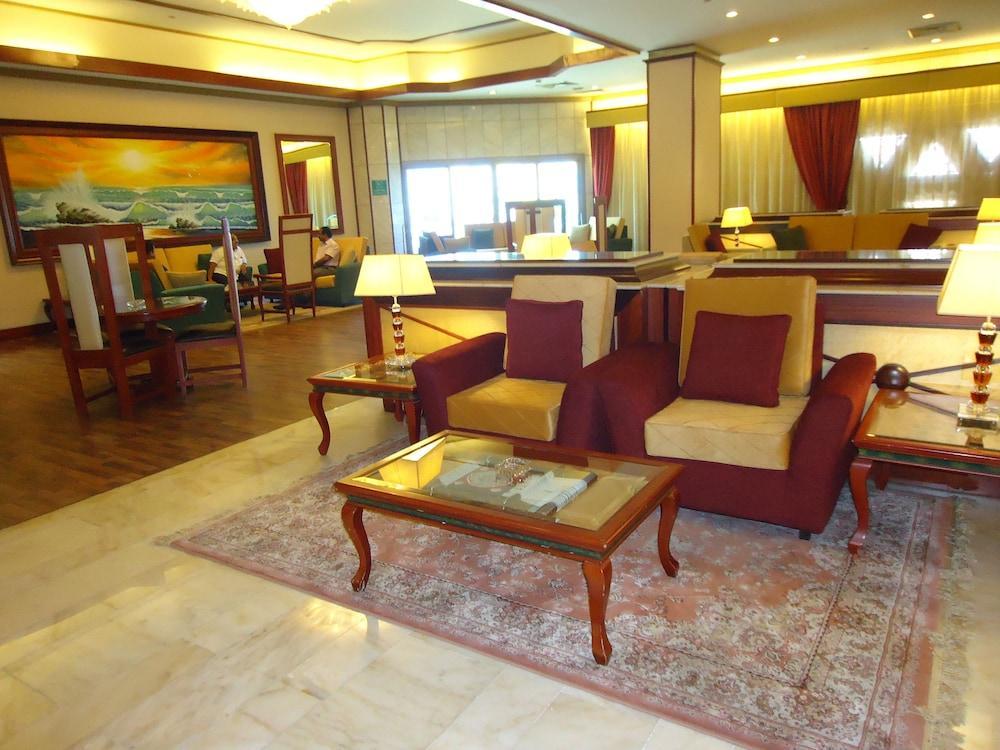 Grand Hotel 4*