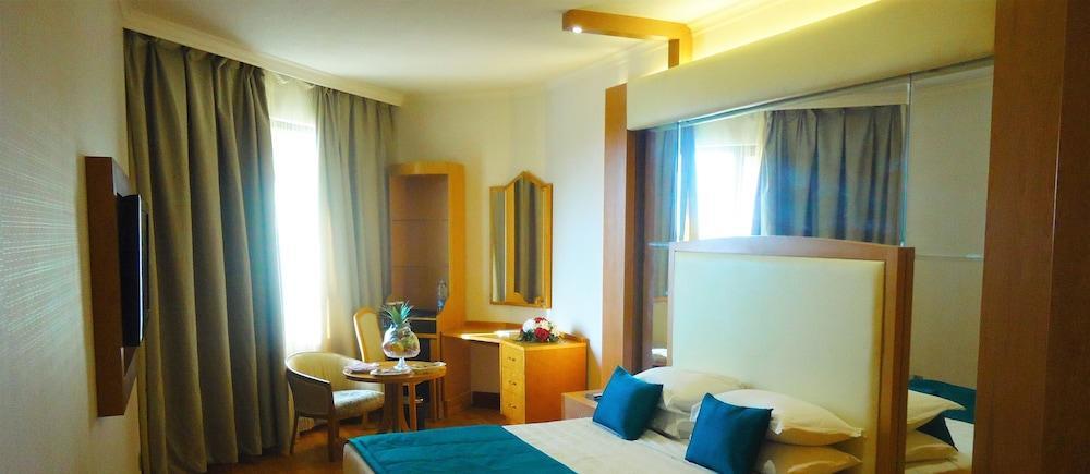 Grand Hotel 4*
